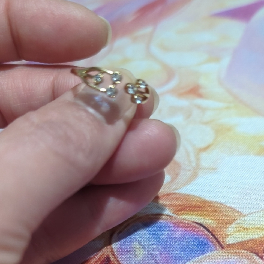6/$15 Elegant Gold-Tone Toe Ring w/ Rhinestone Accents | Adjustable - Picture 4 of 10